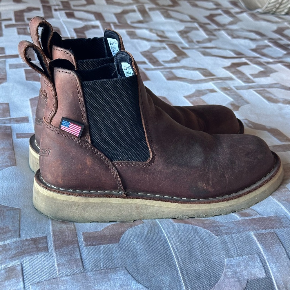Danner Bull Run Chelsea Ankle Boots